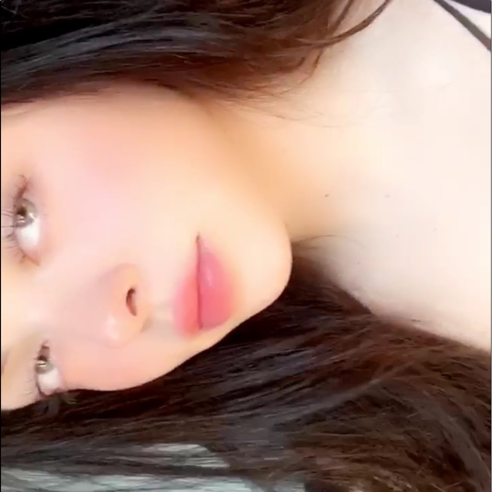 Meet your Posher, Chloe